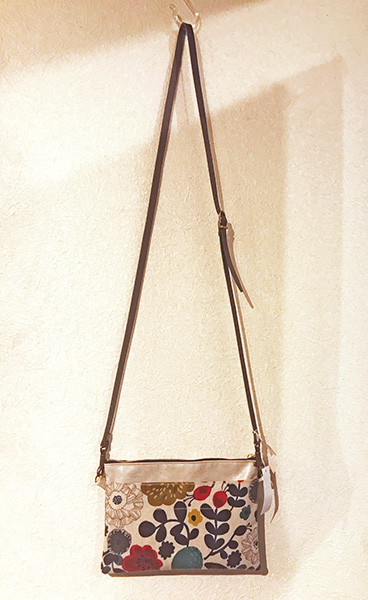 携帯ショルダー