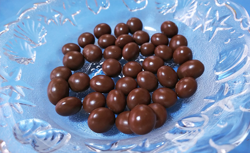 南蛮屋の煎りたて珈琲豆そのまんま贅沢チョコ