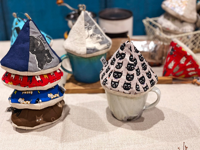 猫柄のマグキャップ