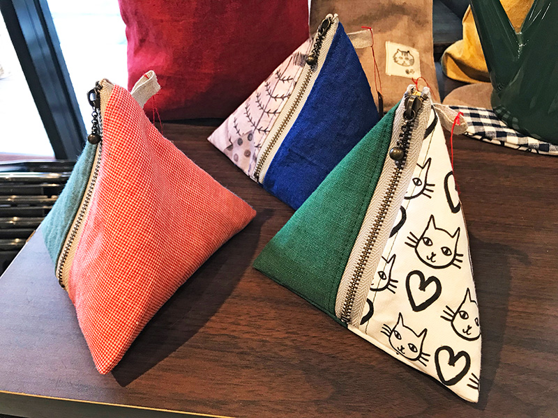 楽布 アオトソラさんのテトラポーチ