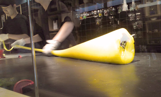 パパブブレさん飴作成中