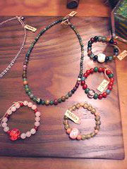 ネックレス・ブレスレット
