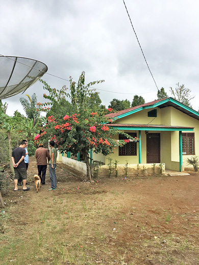 インドネシア リントン地区のコーヒー小農家