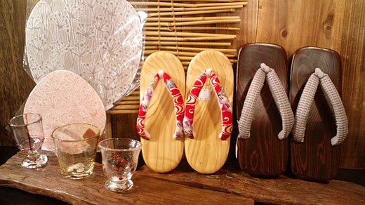 下駄・うちわ・ガラスの器