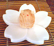 宏林栄雲さんにいただいた木彫りのお人形