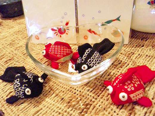 出目金（赤・黒）