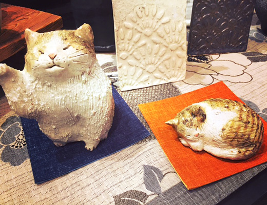 へちもん猫置物