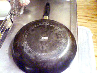 ビアレッティーのフライパン