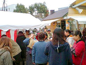 オープン記念のくじ引き抽選会