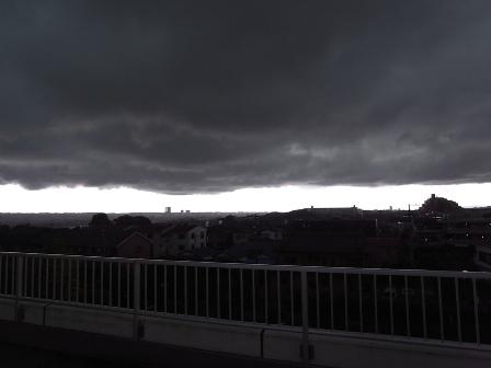 ゲリラ豪雨発生