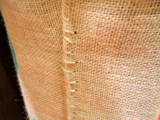 コーヒーの麻袋で作ったゴミ箱カバー