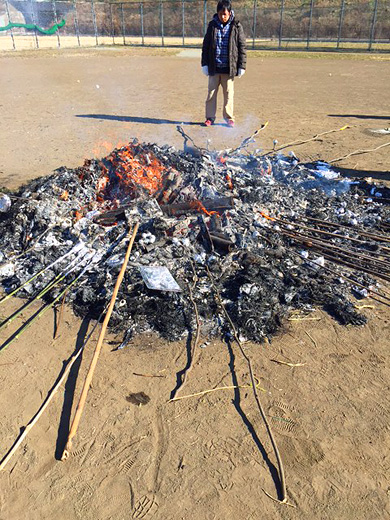 どんど焼きのお団子焼き